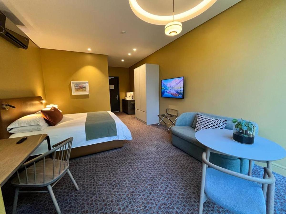 Home Suite Hotels Rosebank Johannesburg Dış mekan fotoğraf